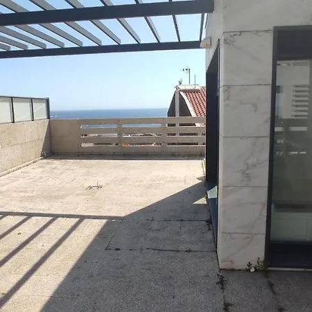 Atico Con Vistas Al Mar Y Al Puerto De 아파트 *
