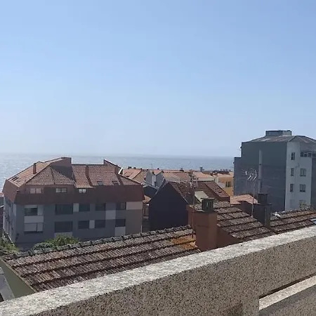 Atico Con Vistas Al Mar Y Al Puerto De 아파트 *